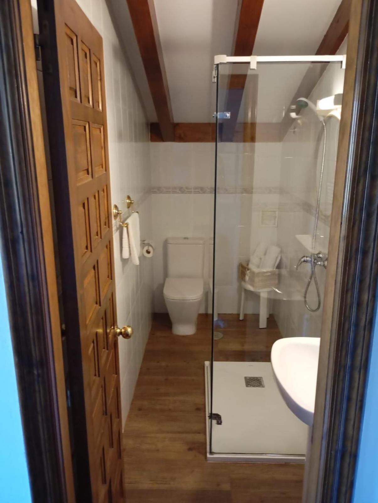 Guest house Montanes *