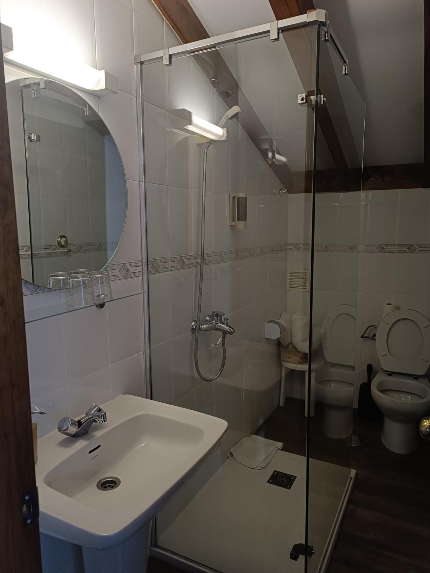 Montanes Guest house